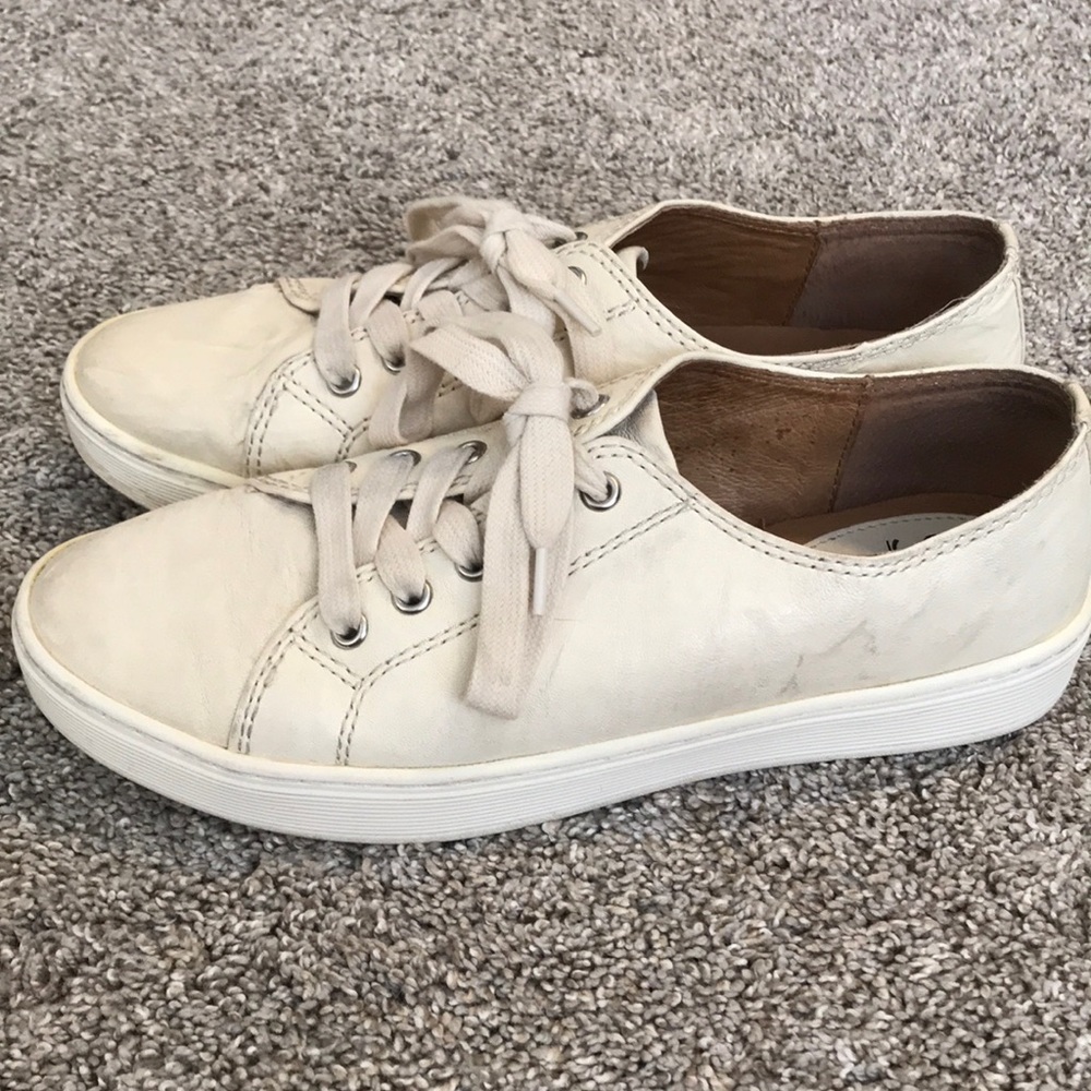Sofft sneakers